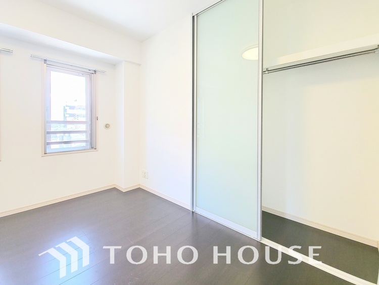 収納 空間の魔法。デッドスペースを徹底的に活用した大容量収納が、暮らしを豊かに整理し、広々とした居住空間を叶えます。