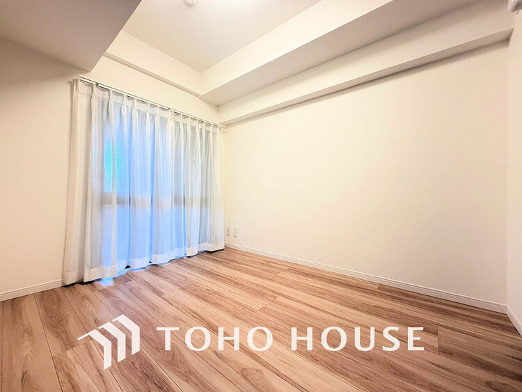 内装 1日の疲れを癒し、心地よく寛げるようゆったりとした広さをしています