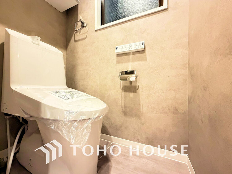 トイレ トイレには快適な温水洗浄便座付