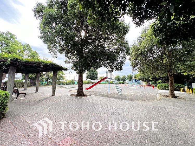 周辺 本郷台三丁目公園　距離1700ｍ