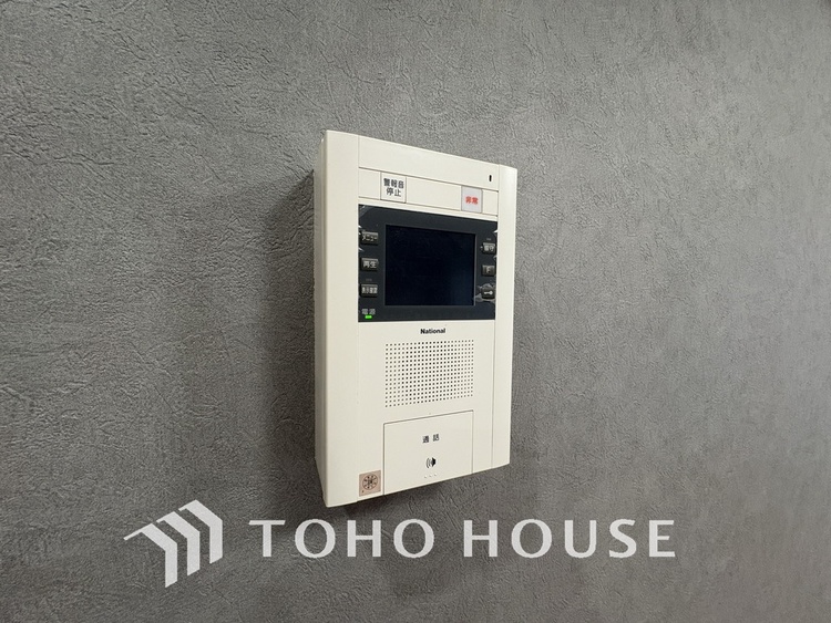 その他 来客が一目でわかるモニター付きインターホン