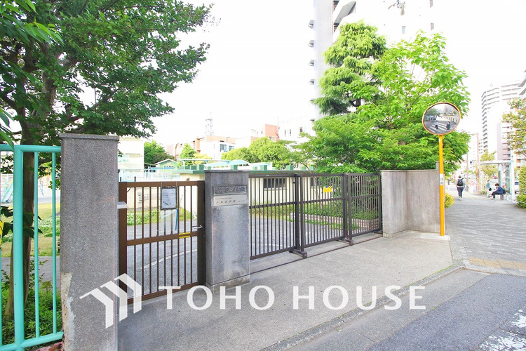 周辺 大田区立蒲田小学校　距離600ｍ