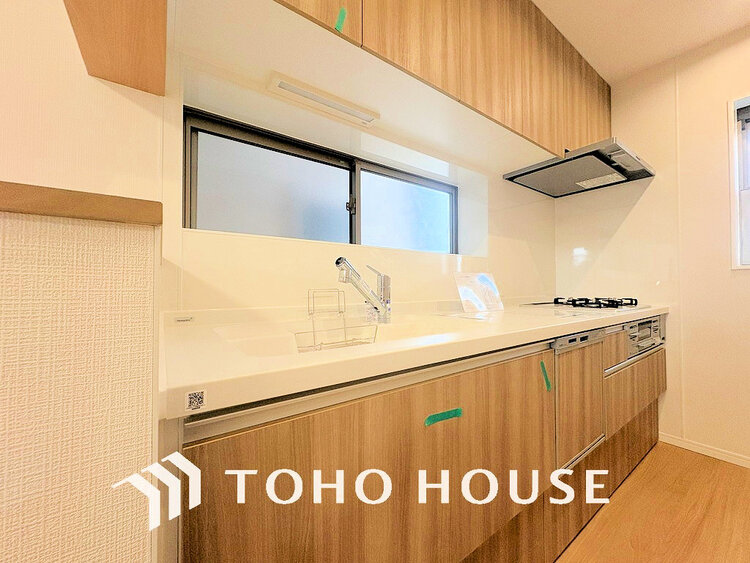 キッチン 落ち着きのあるカラーで統一された清潔感と気品が溢れるキッチン