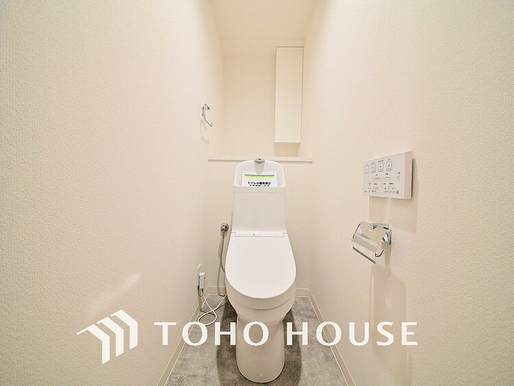 トイレ トイレには快適な温水洗浄便座付