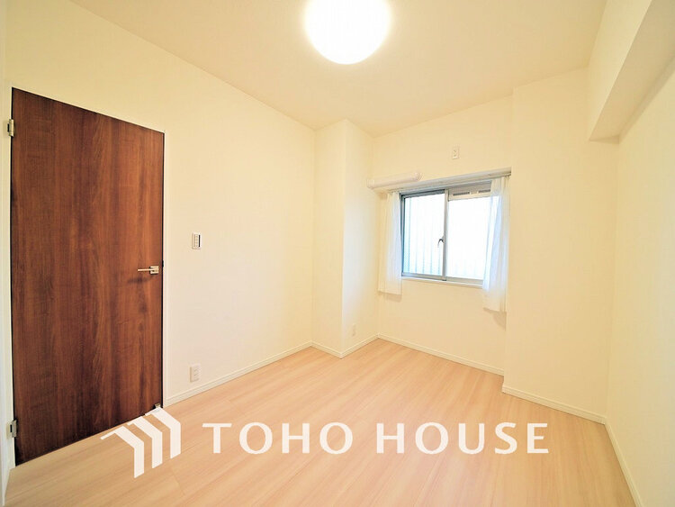 内装 1日の疲れを癒し、心地よく寛げるようゆったりとした広さをしています