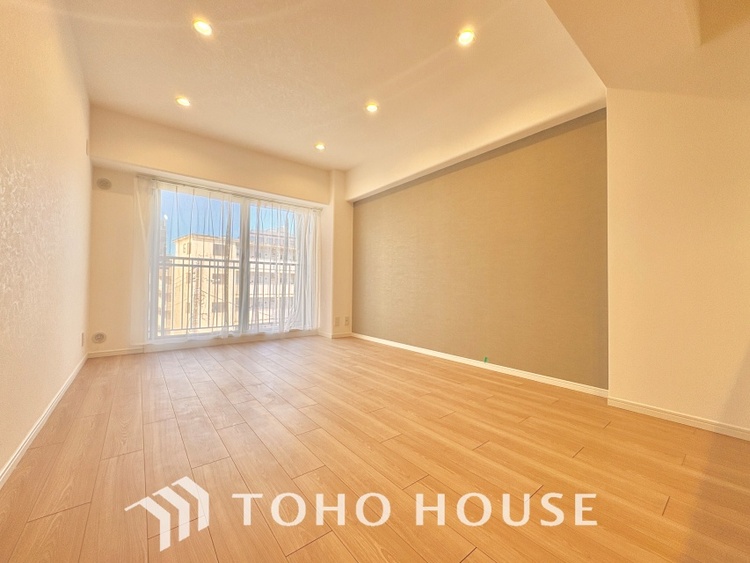 内装 「想像していた以上に広い」が写真を撮っているときの感想です。家事動線に配慮したプランによりご家族がくつろげる明るく広い空間が確保できました。