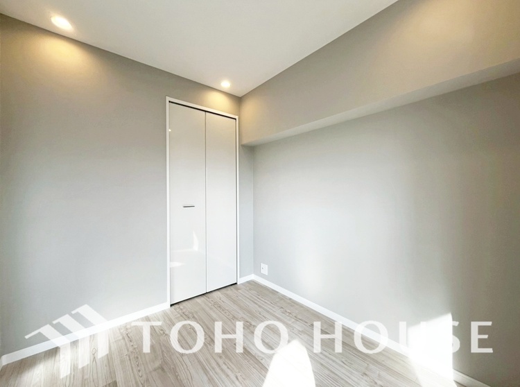 内装 使いやすく、明るい洋室に仕上がります。子供部屋や趣味のお部屋にご利用できます。