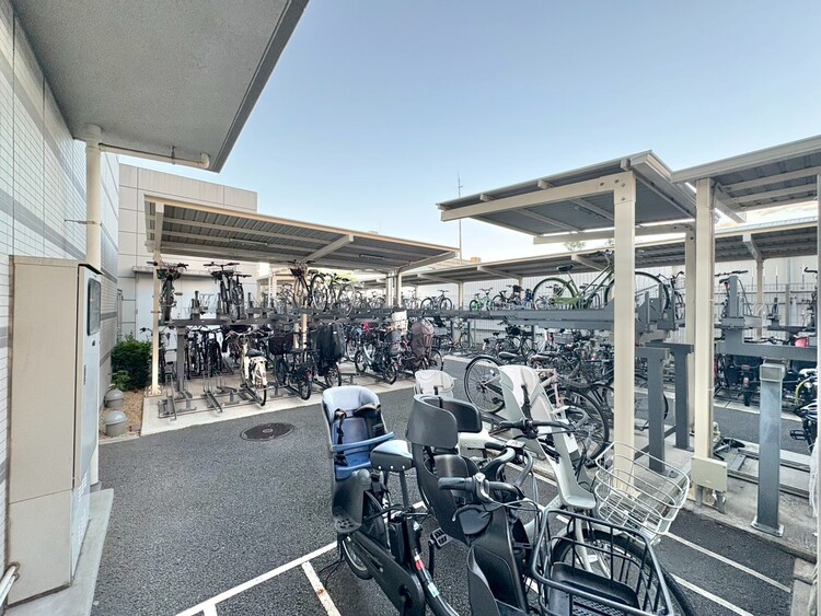 設備 駐輪場も綺麗に整頓されています。※空き状況は都度ご確認下さい。