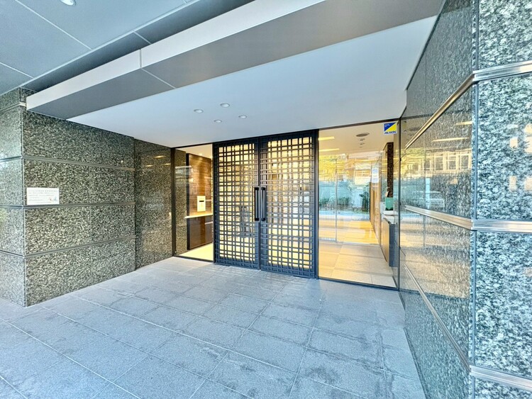 エントランス 上質感漂う玄関アプローチです。