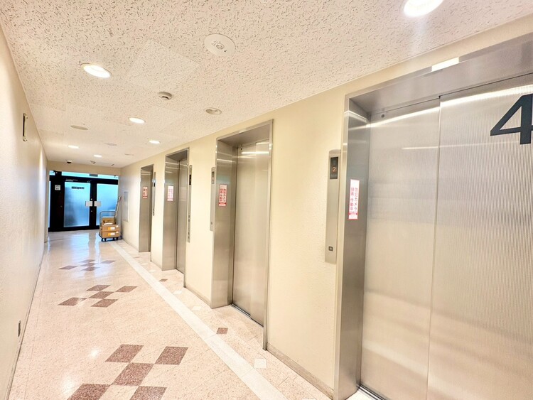 その他 館内は静寂な中が保たれており、管理が行き届いている印象を受けました。