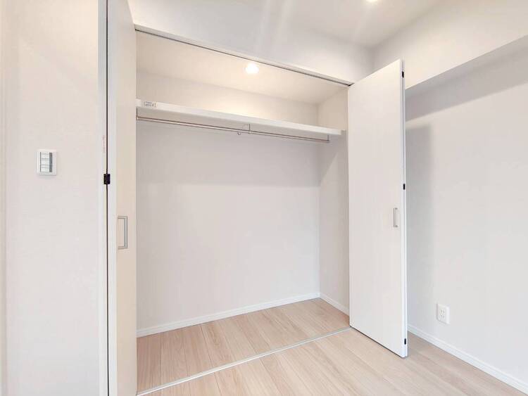 その他 収納スペースが付いていて、お部屋を広く使っていただけます。