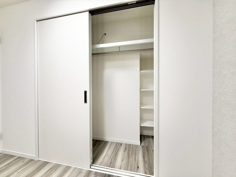 その他 家電やスーツケース、ストック品など何でも片付く嬉しい空間です。