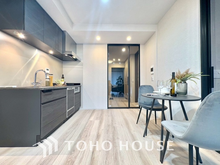 内装 【LIVING】◆simple is best◆無駄のない綺麗なつくりのリビングルームであなただけの暮らしを。