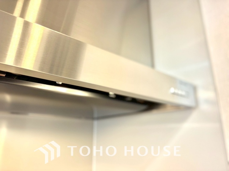 その他 【KITCHEN】◆開放的◆後片付けが楽なシステムキッチン。収納スペースの充実！