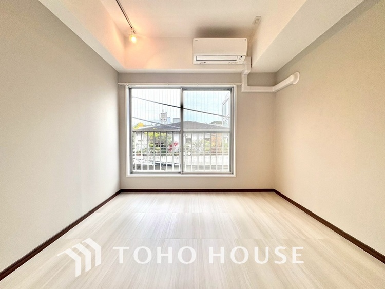 内装 【PRIVATE ROOM】◆快適◆な暮らしに不可欠な収納スペース。快適さとともに思い出も詰まっていく。