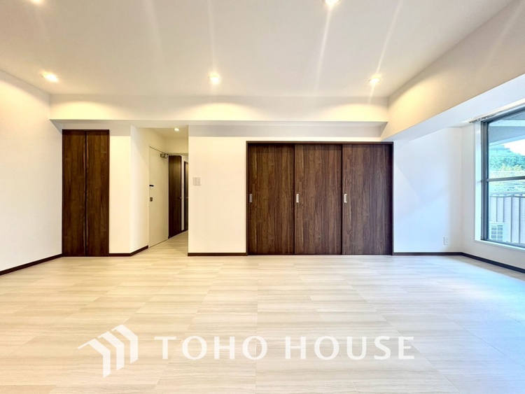 内装 【LIVING】◆住む喜び、楽しさ、感動◆を君と共有したい。いつまでもずっと家族を見渡せるこの広い空間で。