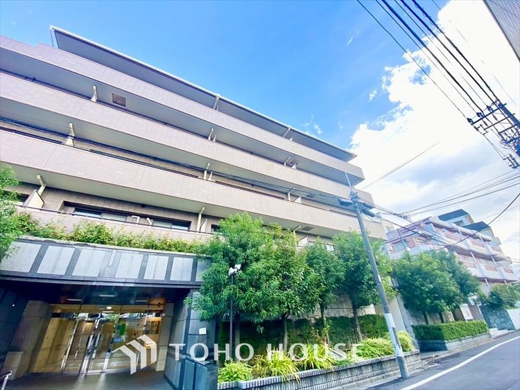 外観 【APPEARANCE】◆陽光◆が差し込む。この開放的な空間に家族の笑顔が集う。家族が一緒に過ごす空間は明るく、そして居心地よく。