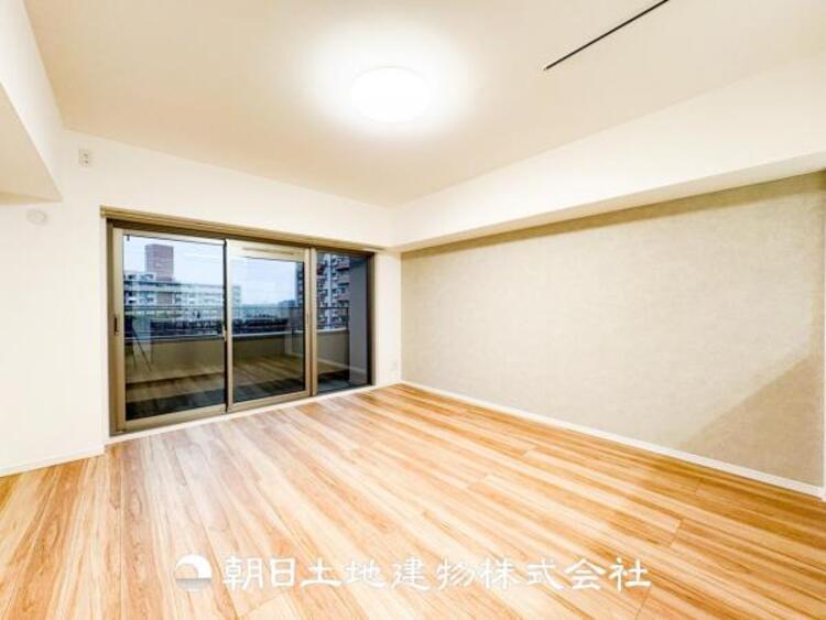 居間 リビングにはみんなが集い、食事や楽しい会話が始まる。