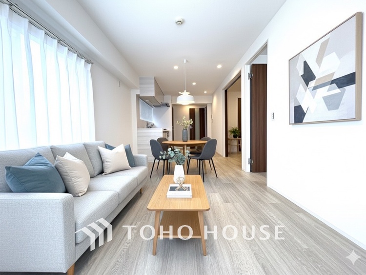 内装 【LIVING】◆煌びやか◆愛おしい家族との団欒の時間をより一層幸せなものに感じさせる煌びやかなLDK。輝かしい毎日が待っています。※この画像の家具の配置には、CGによる加工を施しております。