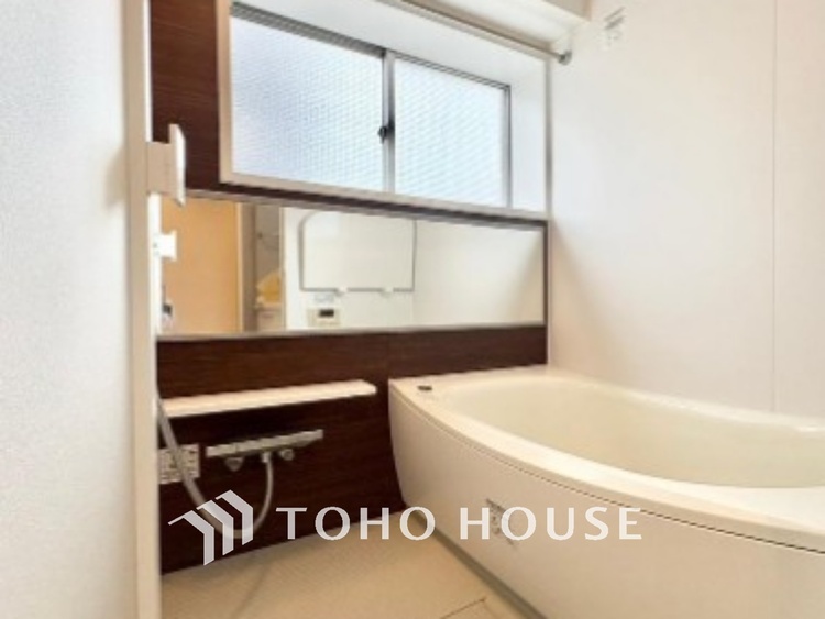 風呂 【BATHROOM】◆プライベートな空間◆simpleだからrelaxできるんです。こころもからだもキレイさっぱり。