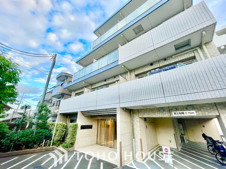 外観 【APPEARANCE】◆眩い◆光が燦々と入り、家族の笑顔を照らす。「いつまでも続いて」と願う夢のような毎日がここにある。