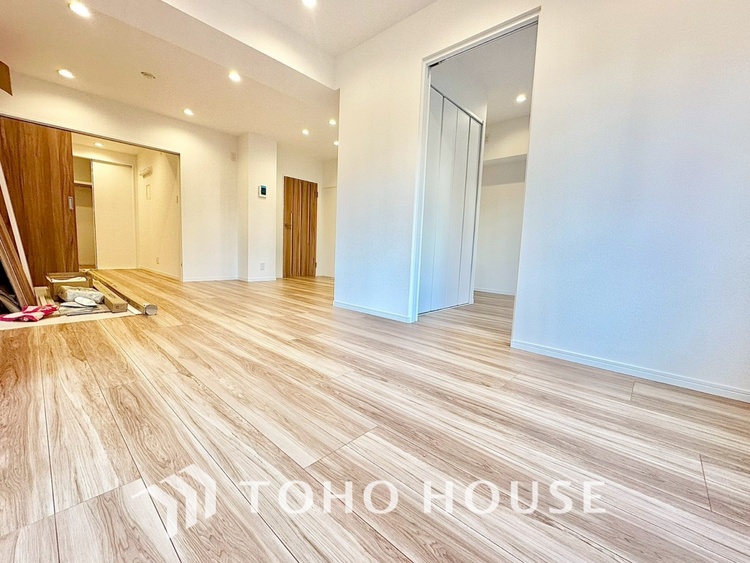 内装 【LIVING】◆Sunshine◆光が燦々と入り、いるだけで気持ちいい。「開放的でゆとりあるお部屋です。」