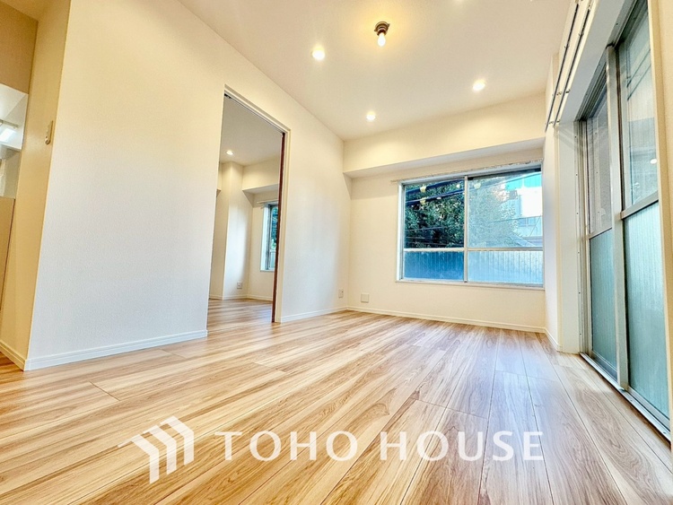 内装 【LIVING】◆simple is best◆無駄のない綺麗なつくりのリビングルームであなただけの暮らしを。