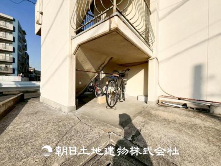 その他 【駐輪場】敷地内に駐輪場があり便利です。
