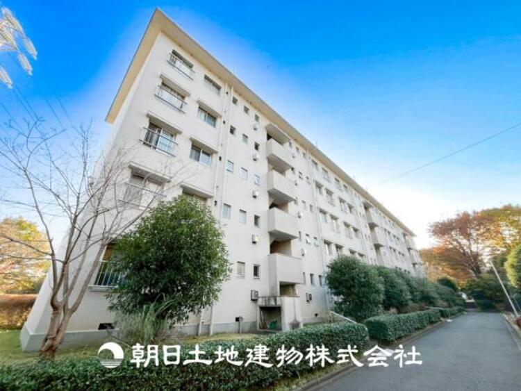 外観 【外観写真】特別な空間はたくさんの光を浴び、風を感じ、暮らしの時間を豊かにしてくれます。デザインされた空間と充実した建物と共に大切な家族の思い出を刻んでいきます。