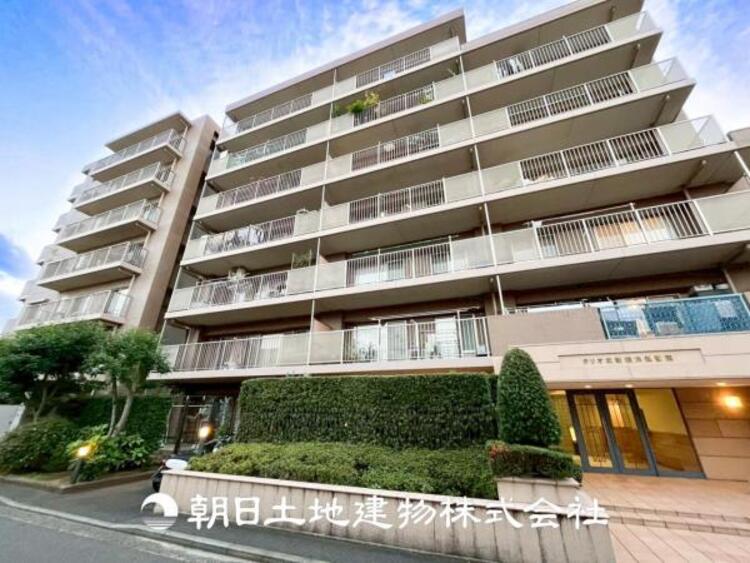 外観 【外観写真】おしゃれな雰囲気や自然の潤い、親しみやすさといった特徴を、街に新たな価値をもたらし続けてくれます。