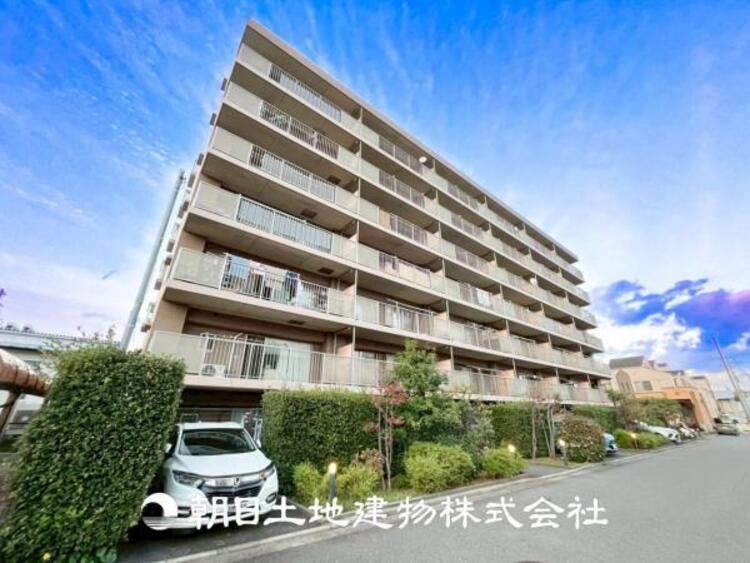 外観 【外観写真】特別な空間はたくさんの光を浴び、風を感じ、暮らしの時間を豊かにしてくれます。すべての（始まり）をここから迎えましょう。