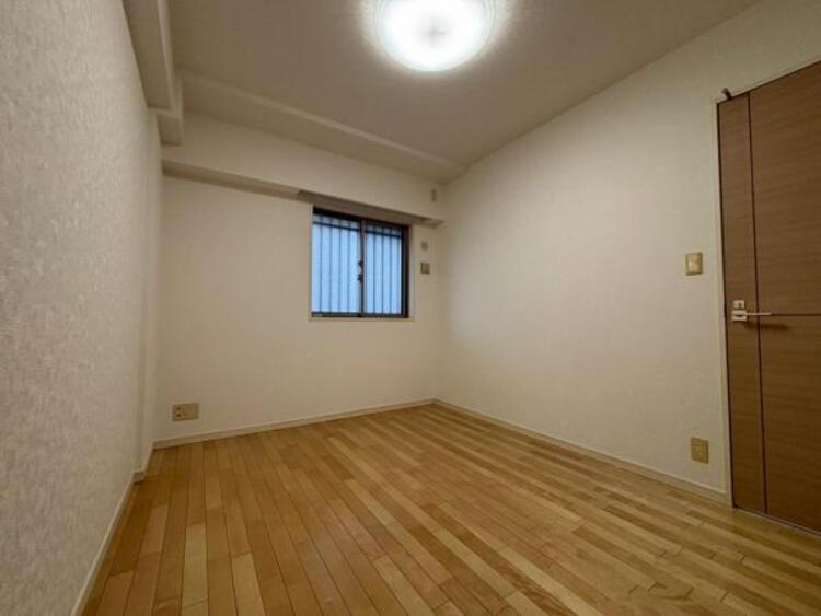 寝室 【2025年11月撮影】