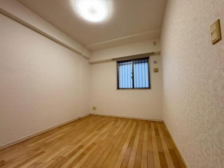 寝室 【2025年11月撮影】