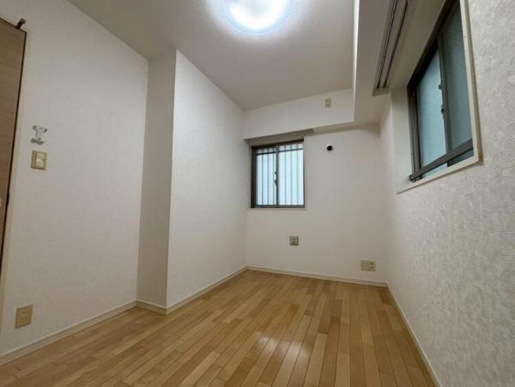 寝室 【2025年11月撮影】