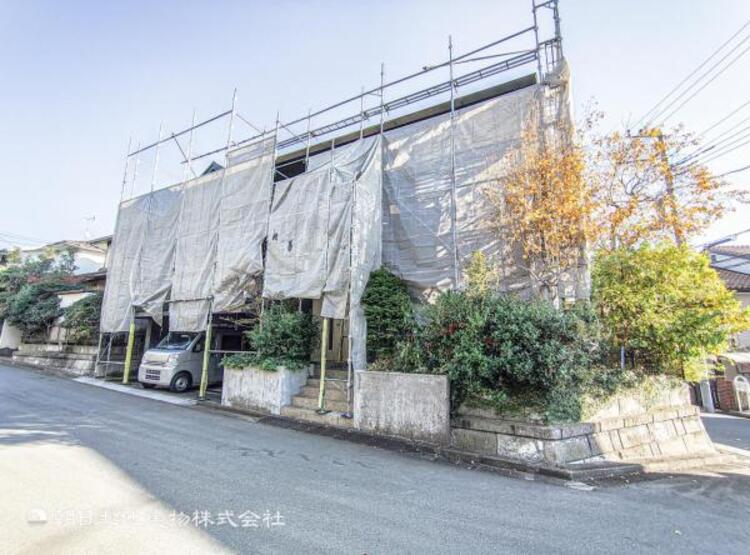 外観 閑静な住宅地の立地の為、気持ちよく過ごすことが出来そうです！やさしい陽とやわらかな風が生活を彩ります　ゆとりがあり、心地よく落ち着いて過ごせる日常は次世代にもつなげていきたい大切な資産です！