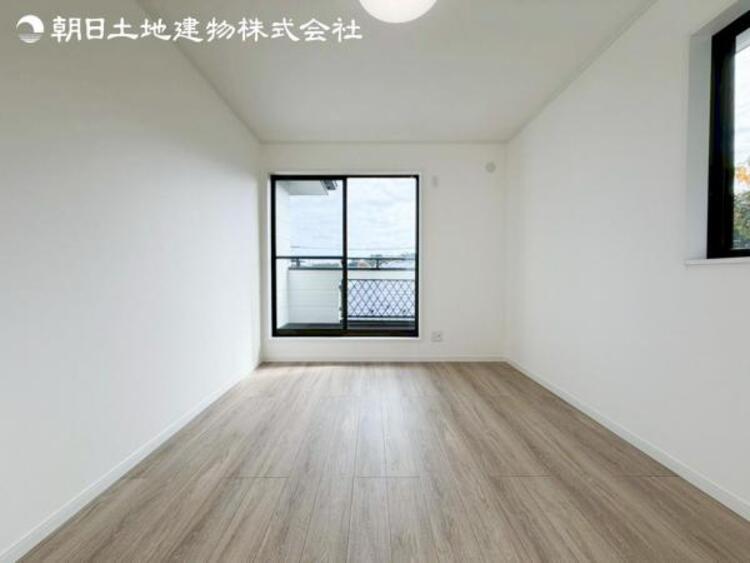 内装 すぐの見学や資料請求などお気軽にお問い合わせお待ちしております