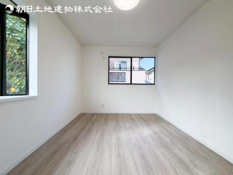 内装 すぐの見学や資料請求などお気軽にお問い合わせお待ちしております