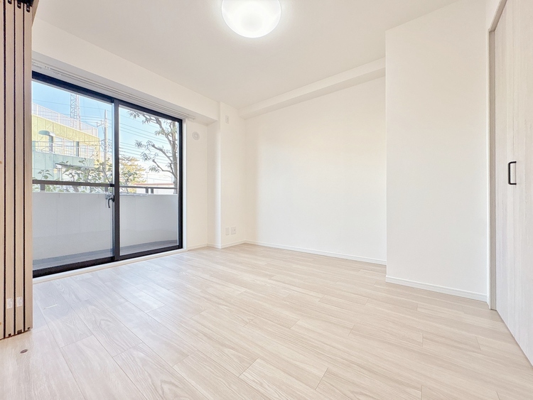 居間 快適に過ごす毎日を求めて、暮らしの中でご自身の「マイホーム」に創り上げてください。