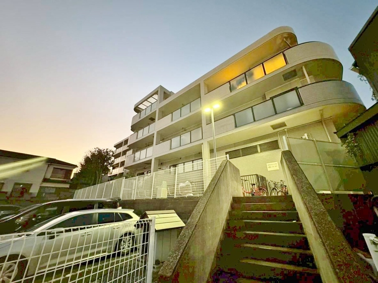 外観 現地に足をお運びいただいた際には、周辺散策などをお勧めいたします。