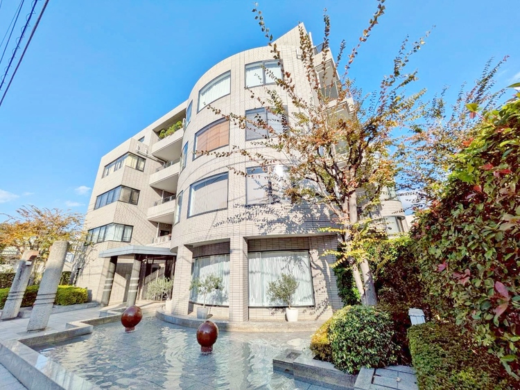 外観 ライフプランニングからローンまで、一貫してご説明させていただきます。お気軽にお問い合わせくださいませ。