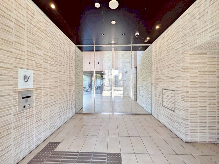 エントランス エントランスは、毎日の行き帰りで使う大事な空間です。