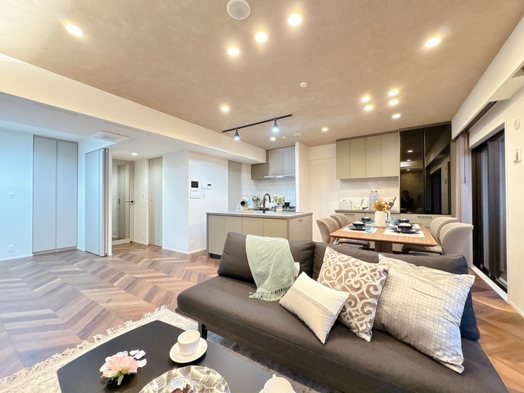 居間 「空間が織り成すひとつ先の住み心地」を演出します。