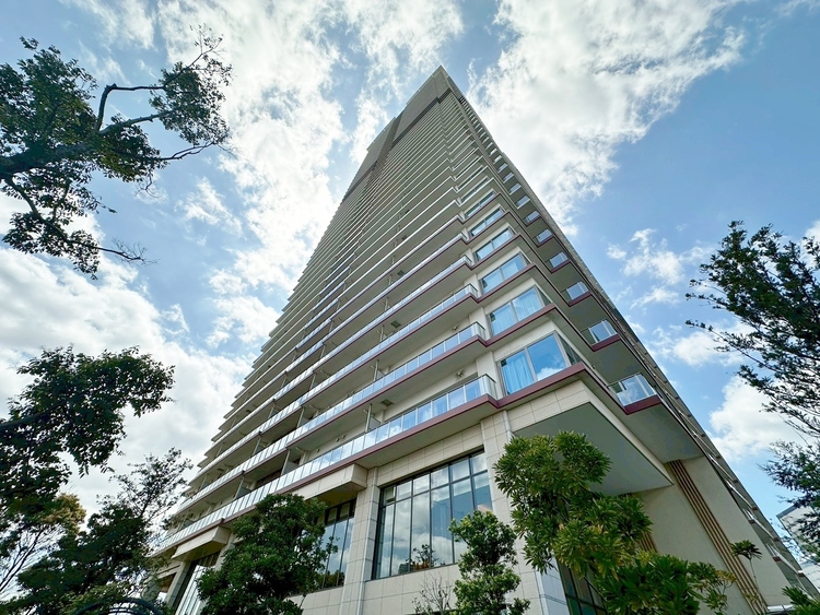 外観 現地に足をお運びいただいた際には、周辺散策などをお勧めいたします。