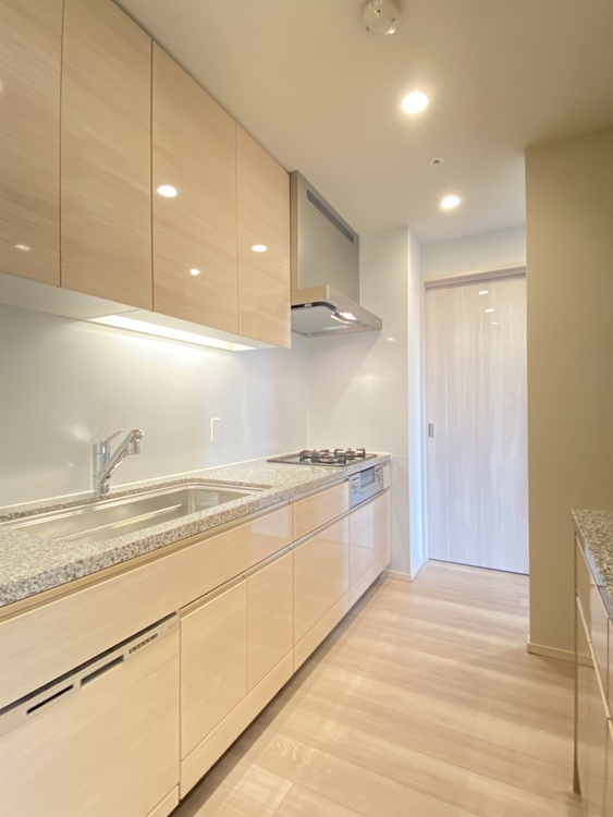 キッチン 洗練されたスタイリッシュなデザイン性と使いやすさを備えた仕様。