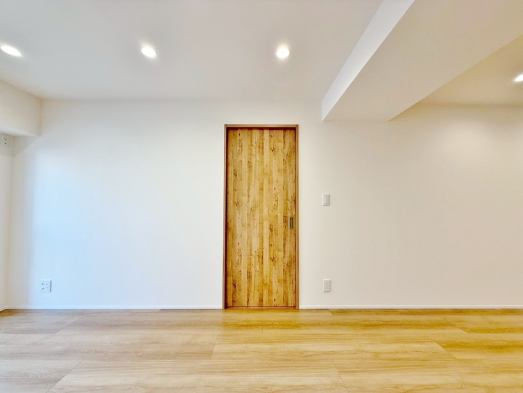 居間 快適に過ごす毎日を求めて、暮らしの中でご自身の「マイホーム」に創り上げてください。