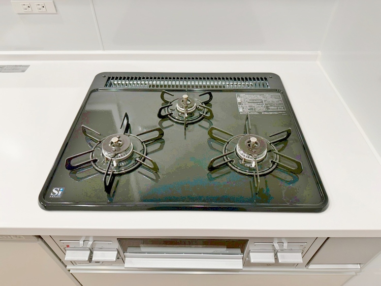 設備 ３口コンロ