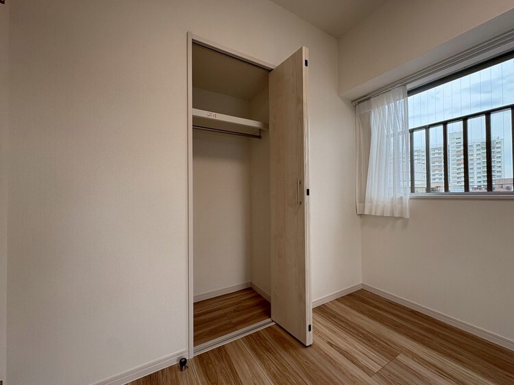 収納 居室にはクローゼットがあり、荷物もスッキリ収納して快適にお過ごしいただけます。
