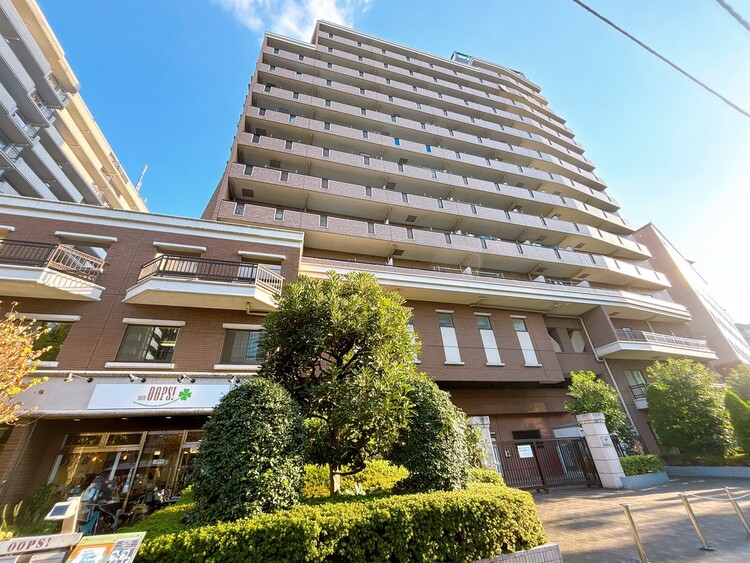 外観 資料には掲載していない情報が、現地にはたくさんあります。是非一度、現地をご確認ください。