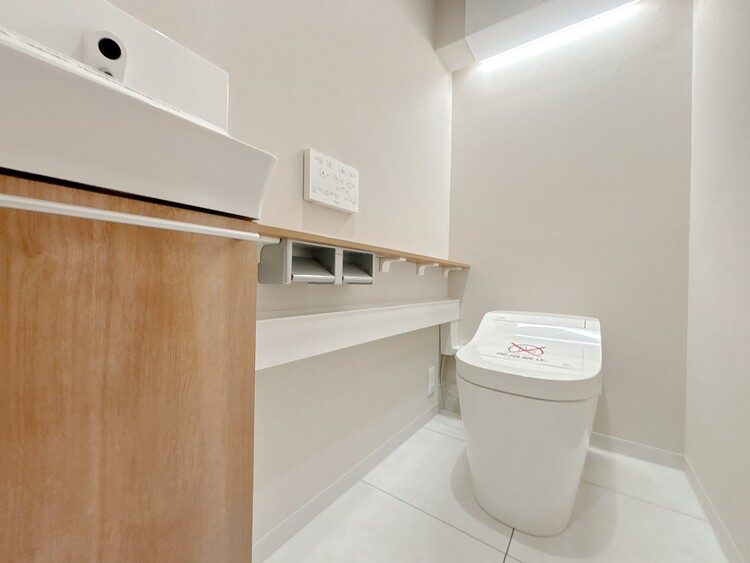 トイレ 暮らしの中のさりげないひとときの快適さにも、こだわりを、持って設備を配しております。