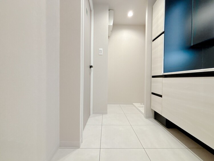 洗面 清潔感と心地よさを重視した、上質感漂うパウダールーム。